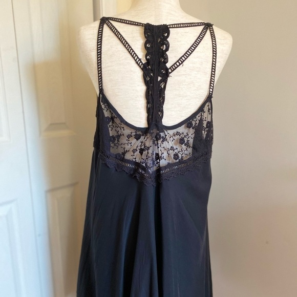 LF Black mini Dress NWT size small - Picture 6 of 11
